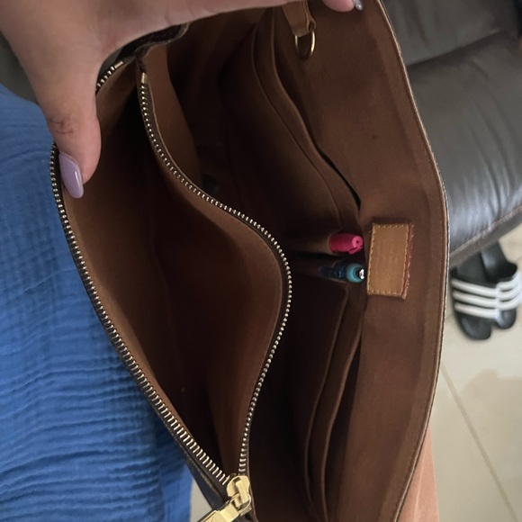 LOUIS VUITTON Beaubourg Messenger Bag Monogram Canvas - Picture 14 of 14